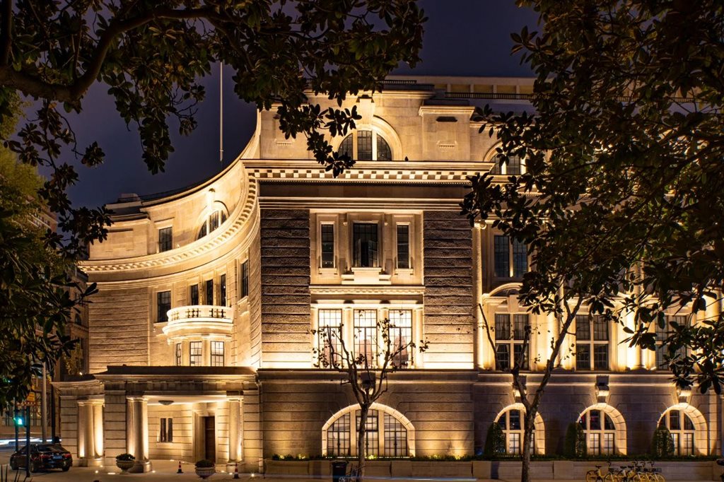 东方网丨城市更新 老市府大楼元旦“点亮”外滩第二立面 百年历史建筑如何在申城焕发新生命?