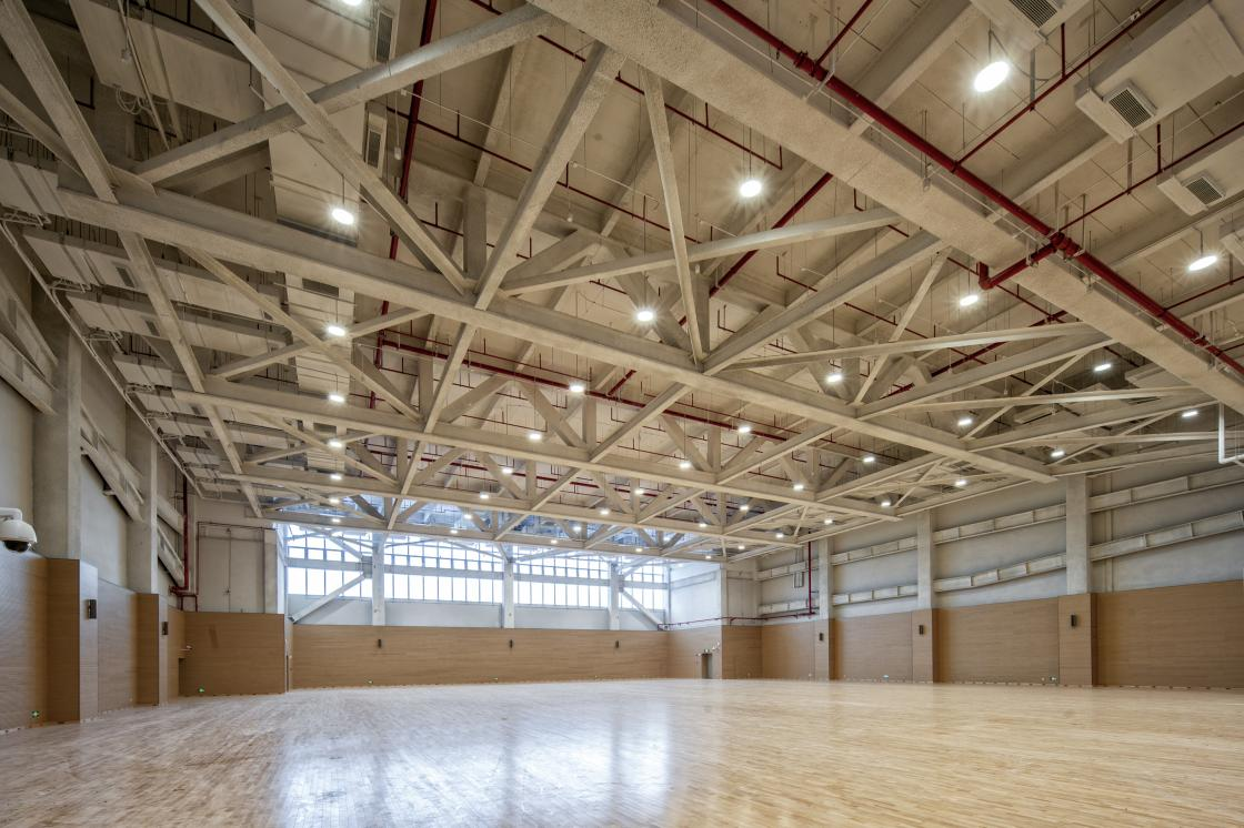 建筑时报丨助力临港新片区教育事业品质提升 上海建工二建集团上海中学东校高中部项目即将投入使用