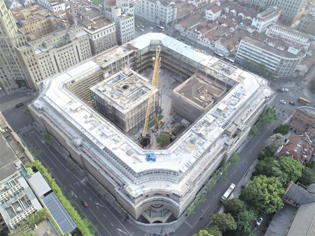 东方网丨城市更新 老市府大楼元旦“点亮”外滩第二立面 百年历史建筑如何在申城焕发新生命?