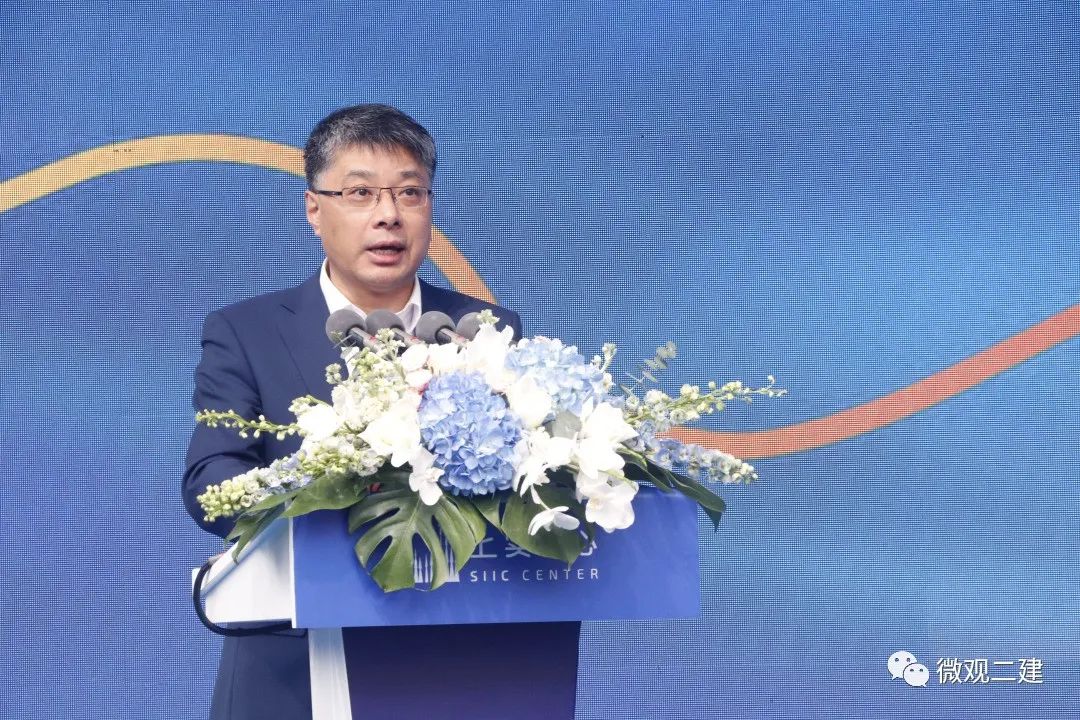 北外滩新地标——上实中心主塔楼结构封顶